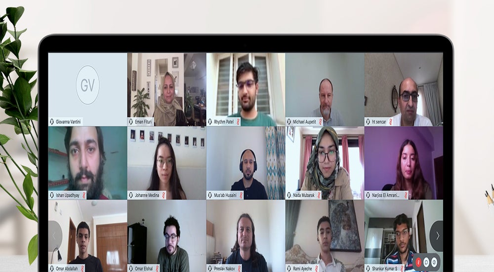 معهد قطر لبحوث الحوسبة بجامعة حمد بن خليفة يختتم برنامج التدريب الصيفي على الإنترنت