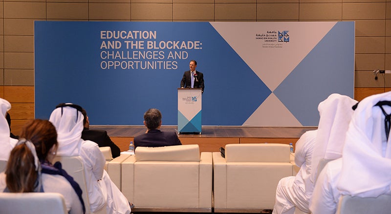 جامعة حمد بن خليفة تنظّم محاضرة عامة عن التعليم والحصار