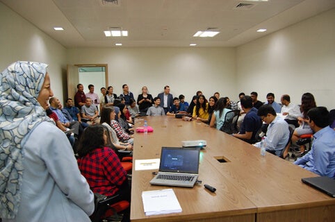 برامج التدريب الداخلي الصيفي من جامعة حمد بن خليفة تُلهم الطلاب لتطوير مهارات بحثيّة متخصّصة