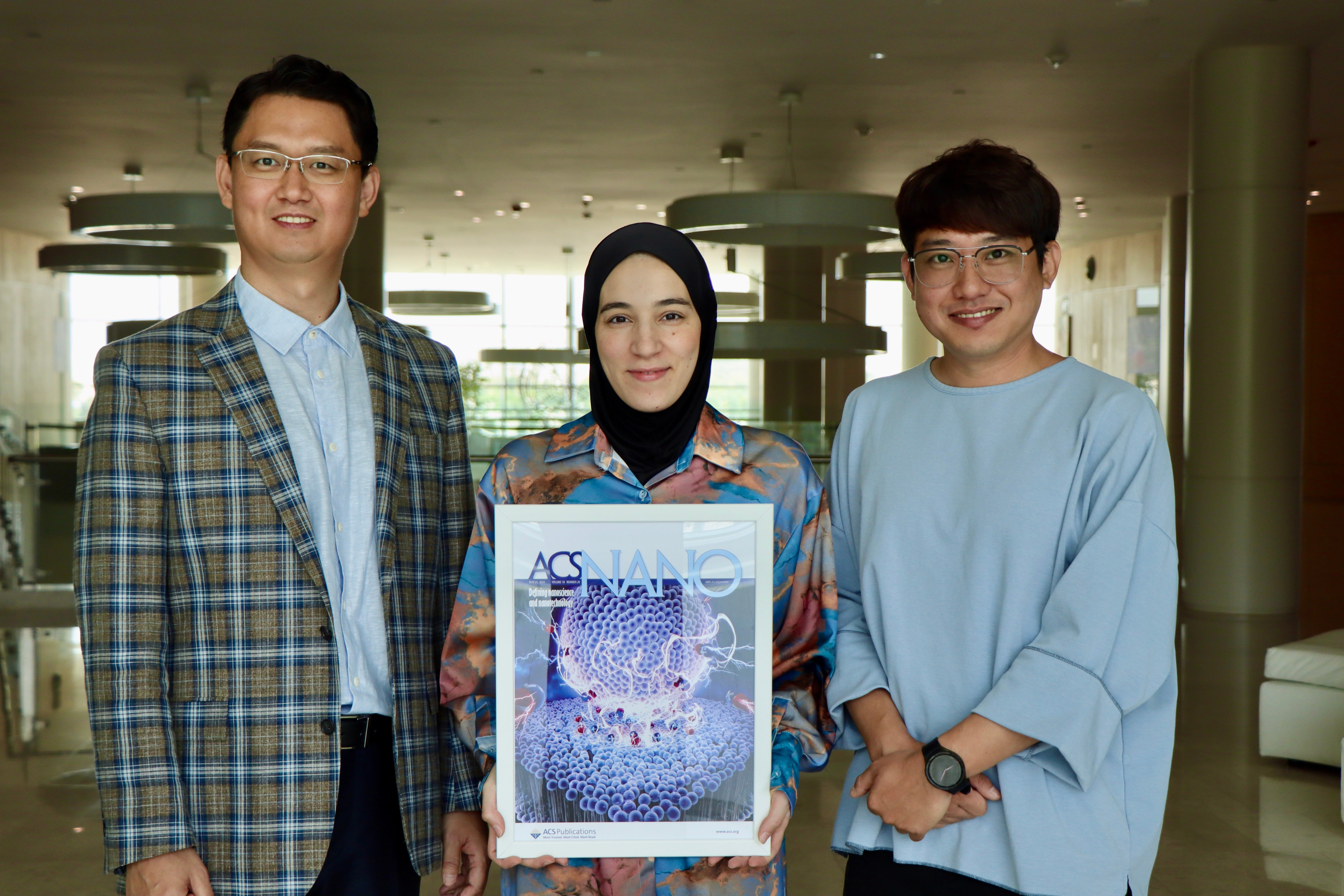 Dr. Yongsoo Park and his team