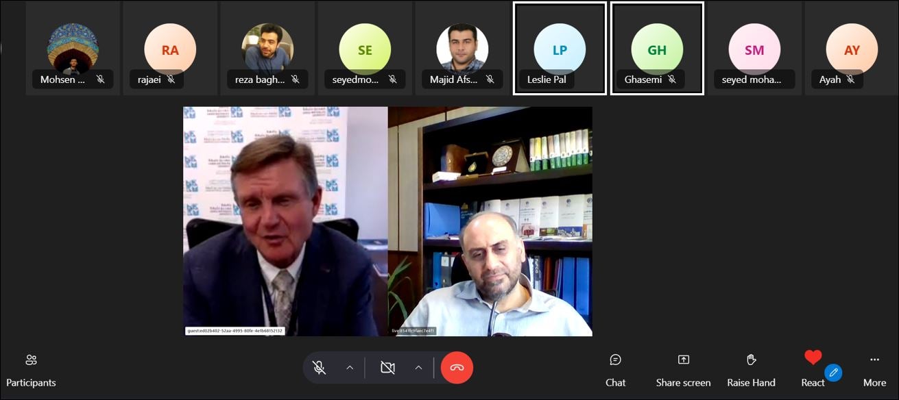 عميد كلية السياسات العامة يلقي محاضرة في معهد أبحاث الحوكمة والسياسات العامة 