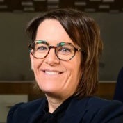 Learn more about Dr. Caroline Henckels