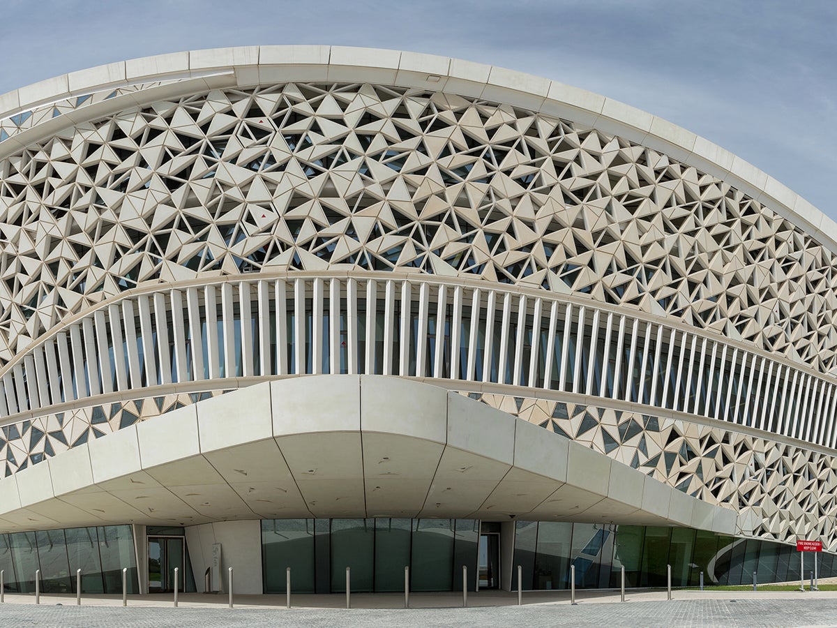 مؤسسة التعليم فوق الجميع تطلق مبادرة "فكر عالمياً واعمل محلياً" وتوقع أول اتفاقية تعاون مع جامعة حمد بن خليفة