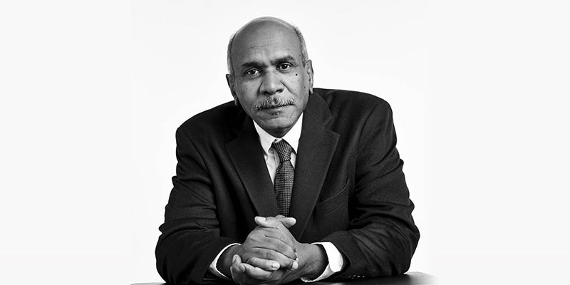 كلية العلوم والهندسة تستضيف خبيرًا بارزًا في قضية تغير المناخ