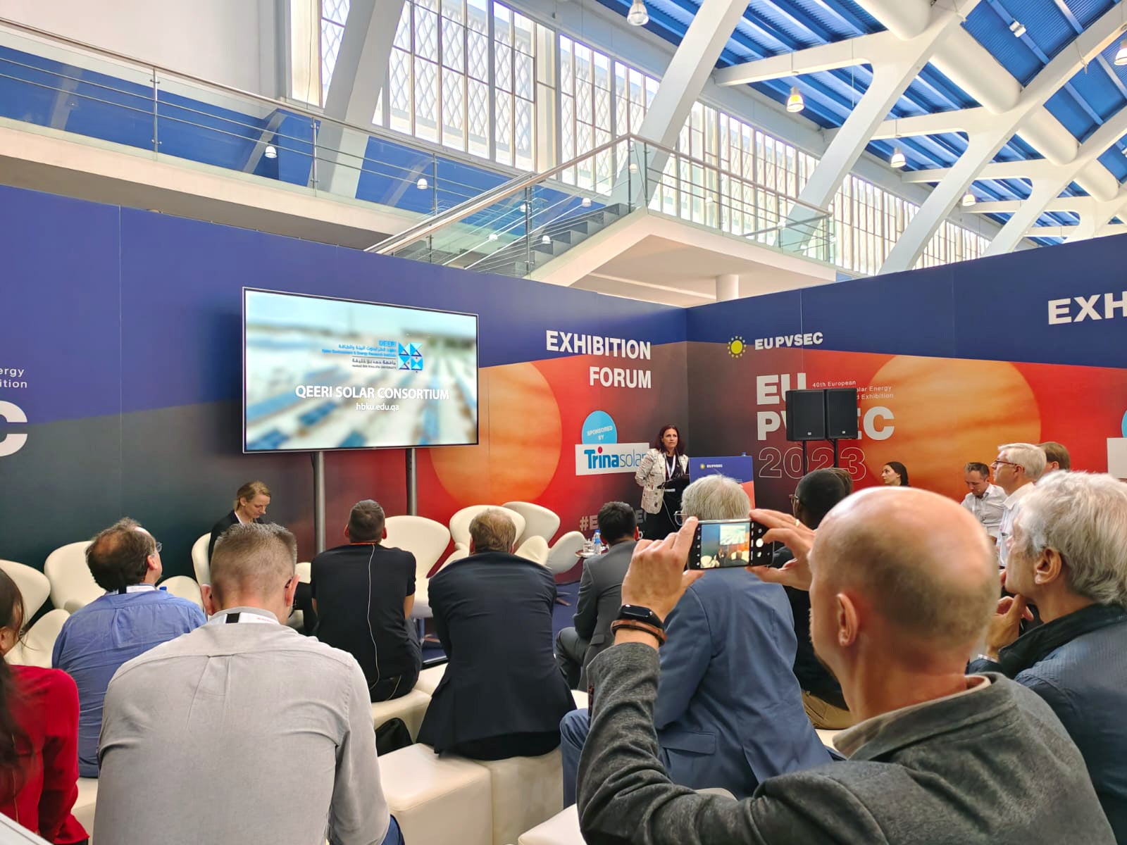 معهد قطر لبحوث البيئة والطاقة يشارك في النسخة الأربعين للمؤتمر الأوروبي للطاقة الشمسية الكهروضوئية