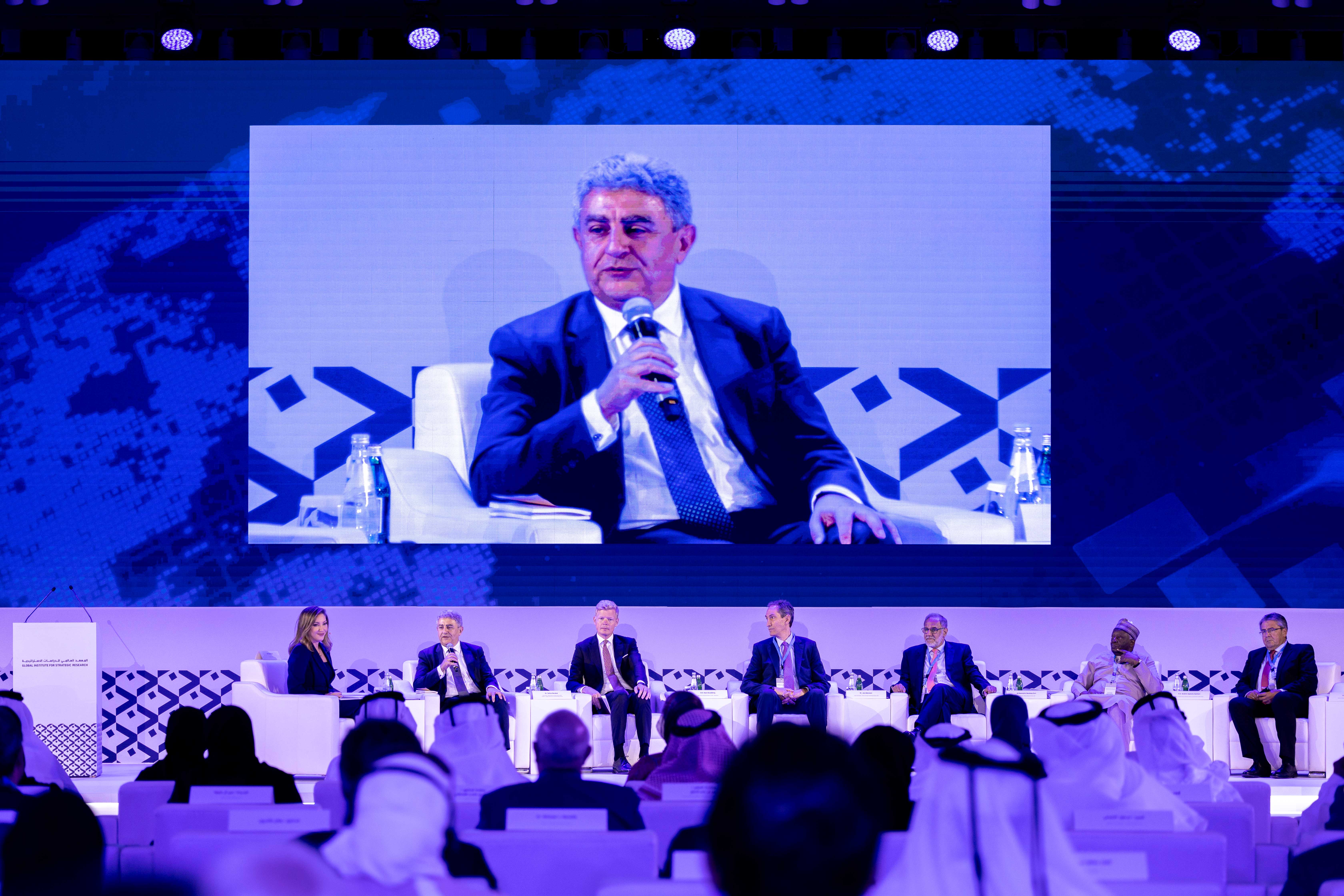  Renowned experts from across the world participate in a panel discussion at the inauguration of the Global Institute for Strategic Research at HBKU.