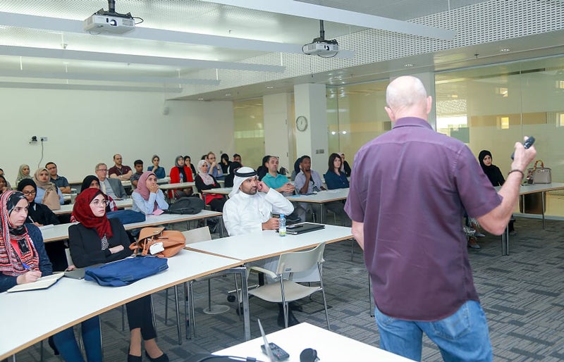 كلية العلوم الصحية والحيوية بجامعة حمد بن خليفة تعقد ندوات تثري التجارب التعليمية للطلاب