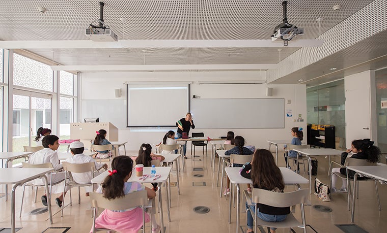 معهد دراسات الترجمة التابع لجامعة حمد بن خليفة ينظم دورات اللغات للأطفال والكبار