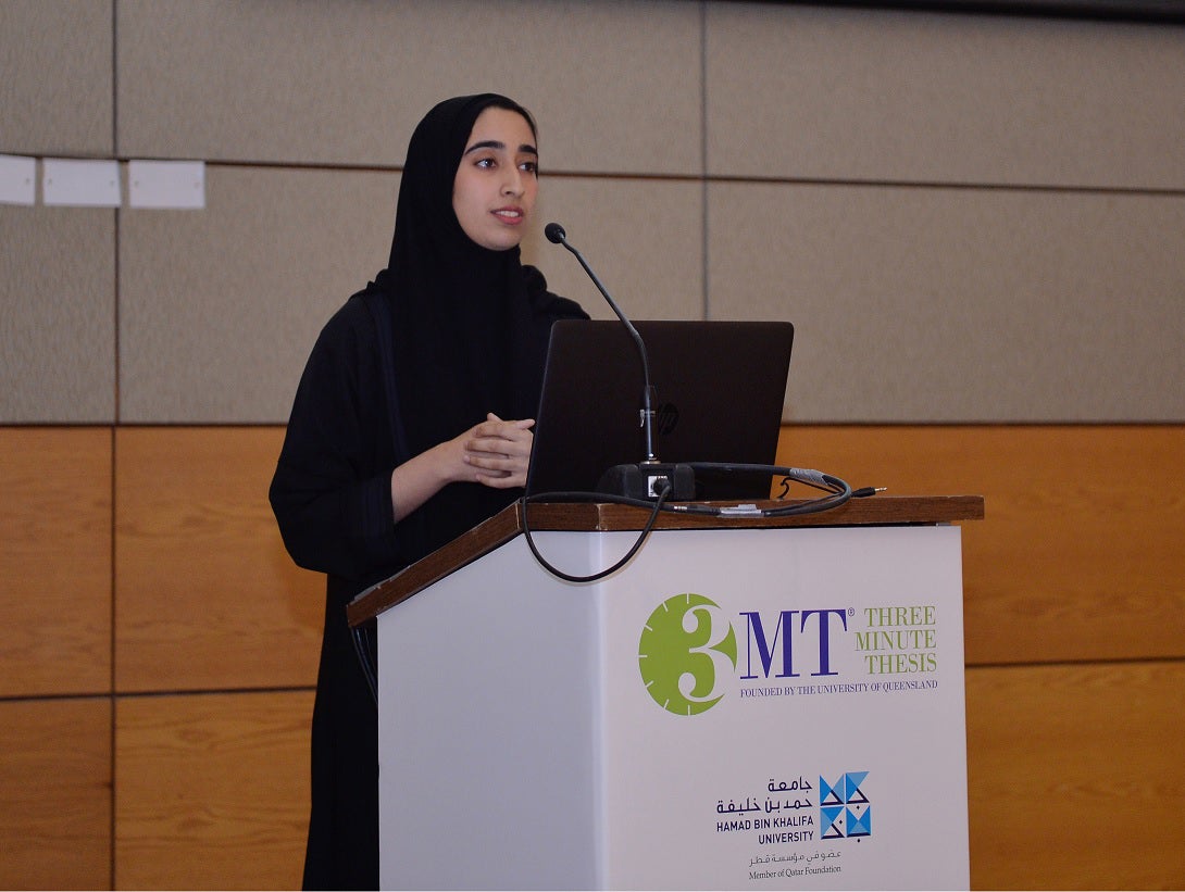 طلاب جامعة حمد بن خليفة يصقلون مهاراتهم خلال مسابقة "أطروحة في ثلاث دقائق" 