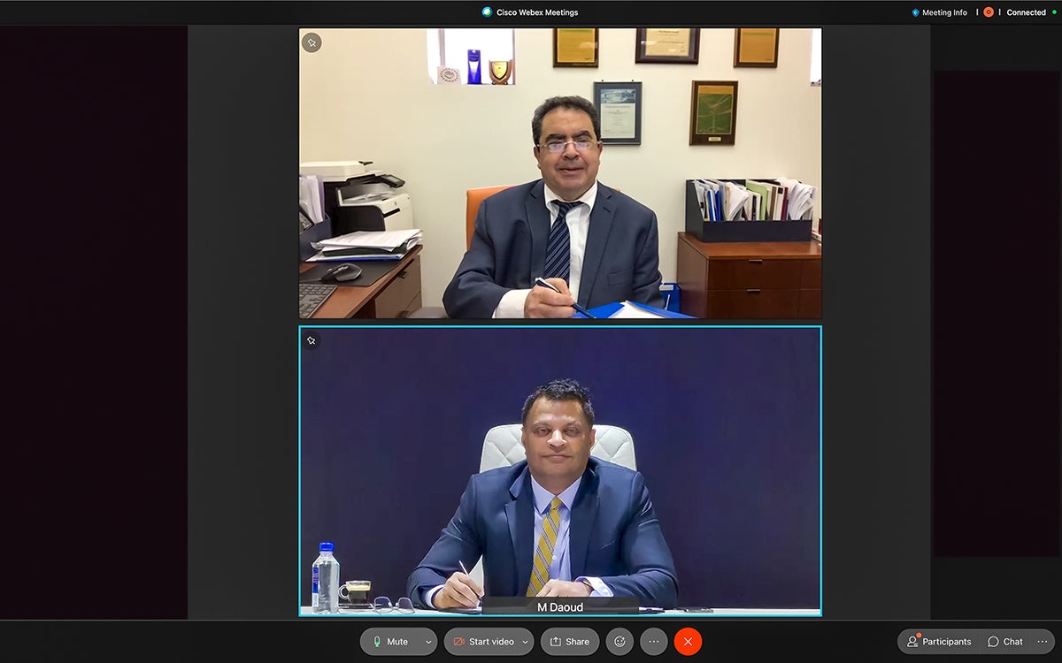 اتفاقية تعاون في مجال البحوث والتطوير بين شركة الخليج للمخازن وكلية العلوم والهندسة 