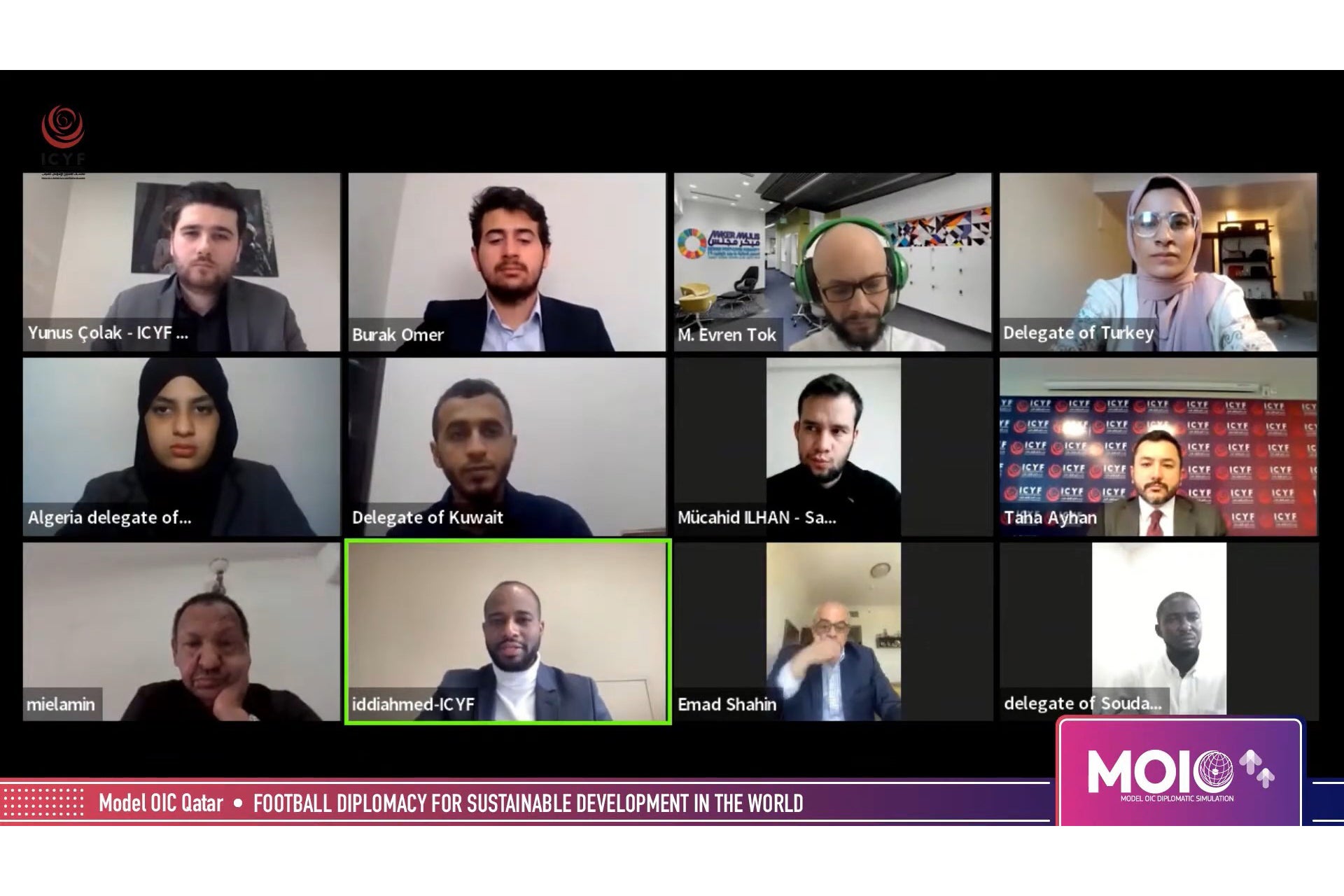 شهد الفعالية التي عقدت عبر الإنترنت أكثر من 60 مشاركًا، (2) حضر الافتتاح عميد كلية الدراسات الإسلامية ورئيس منتدى التعاون الإسلامي للشباب