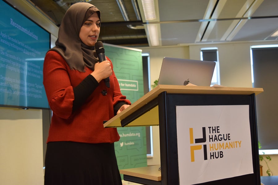 طالبة بكلية العلوم والهندسة تتعاون مع منظمة الأمم المتحدة لتحسين إمكانية الوصول إلى البيانات المتعلقة بالتعليم 