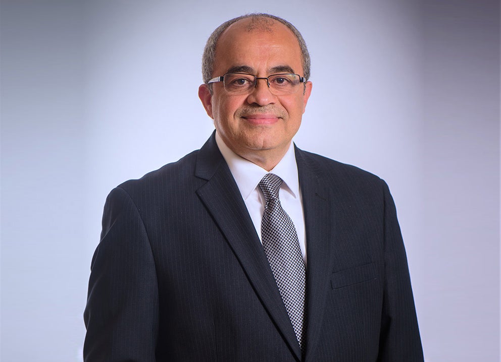 كلية الدراسات الإسلامية بجامعة حمد بن خليفة تتناول قضايا الهندسة المعمارية، والتعليم، والعمالة المنزلية في قطر 