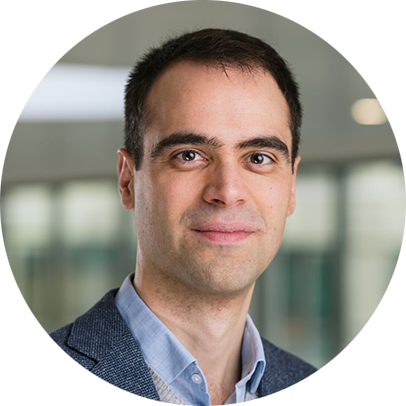 الدكتور جيمس شايرز