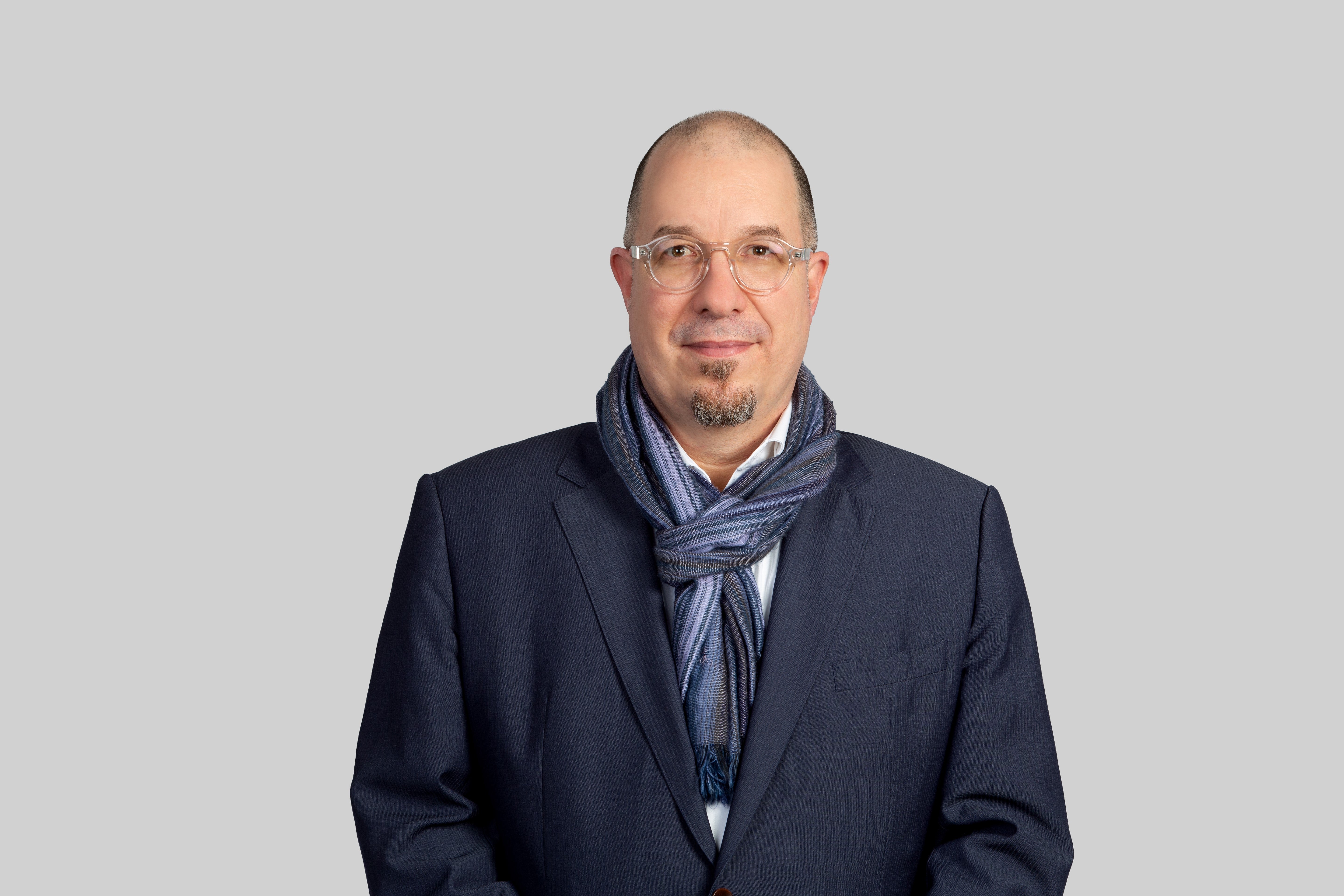 Dr. Villeneueve and the attendees had a thoughtful discussion on the need to localize so-called universal concepts of good governance.