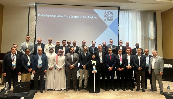 جامعة حمد بن خليفة تنظم ورشة عمل لدراسة مراكز البيانات المرنة للمناطق القاحلة 