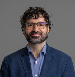 د. الكسندر كايرو 