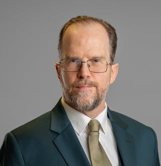 الدكتور يوسف لمبارد