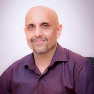 الدكتور برسانا كولاتكار