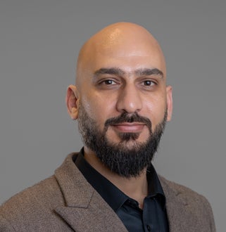 الدكتور فادي علي محمود الشطناوي