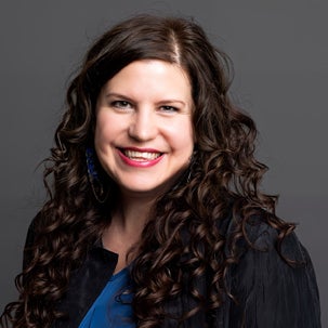 الدكتورة سارة هيلمان