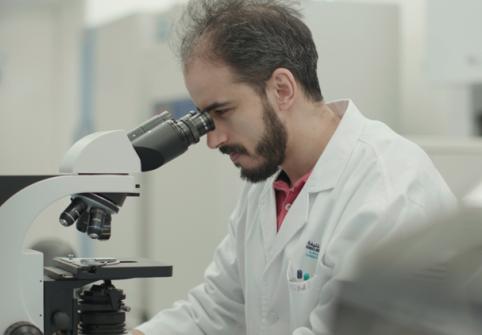 البرامج الأكاديمية في كلية العلوم الصحية والحيوية بجامعة حمد بن خليفة تدعم طموحات القطاع في الدولة