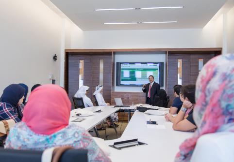 جامعة حمد بن خليفة تستضيف جلسة تعريفية لطلاب المرحلة الثانوية حول هندسة الحاسب الآلي