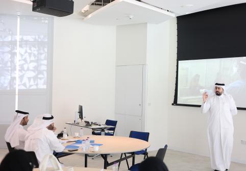 يقدم مركز التعليم التدريبي برامج تدريبية متخصصة للغاية تتناول موضوعات مهمة وثيقة الصلة بدولة قطر