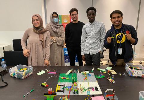 كلية الدراسات الإسلامية تنظم ورشة ألعاب ليجو الجادة لاستكشاف قيم وأهداف التنمية المستدامة للأمم المتحدة