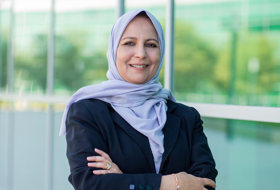 الدكتورة إيمان الفيتوري، العالمة في معهد قطر لبحوث الحوسبة، التي قادت البرنامج