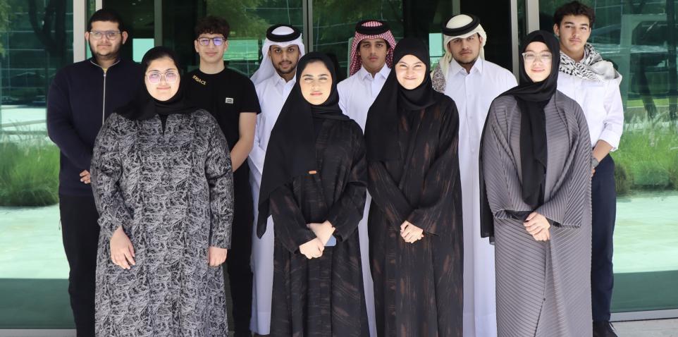 طلاب أكاديمية قطر للعلوم والتكنولوجيا