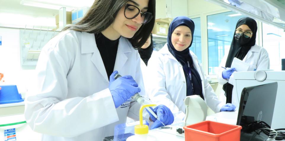 معهد قطر لبحوث الطب الحيوي يختتم...