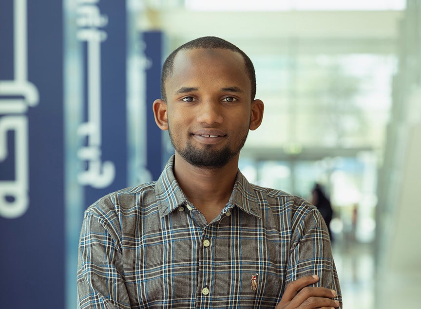 أسامة عليو: دفعة 23 – 24 كلية العلوم الصحية والحيوية 